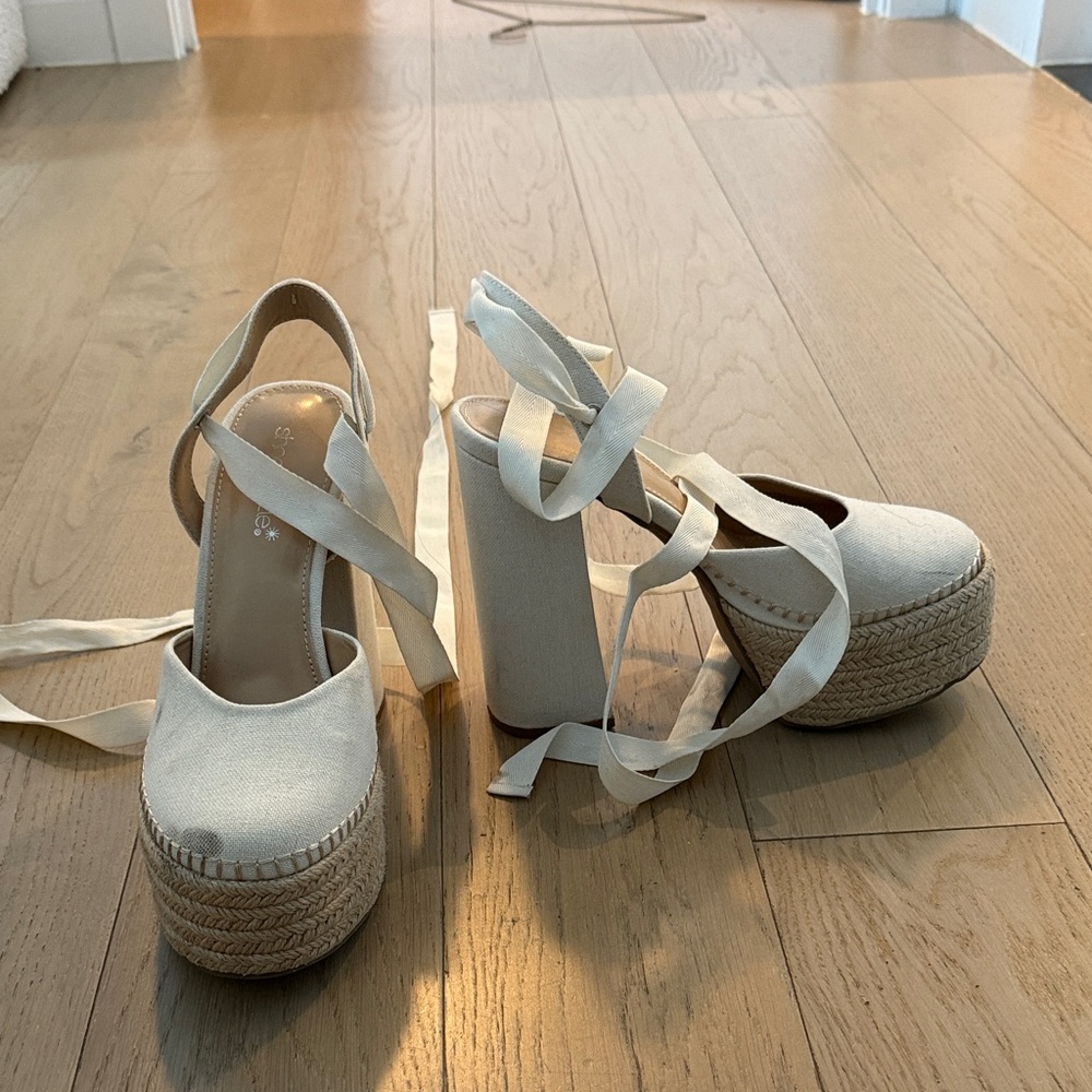 Elegant Cream Platform Espadrille Wedges